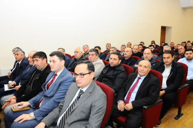 Sahibkar və fermerləri maraqlandıran məsələlər müzakirə edilib