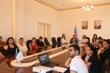 Maarifləndirici görüş keçirilib